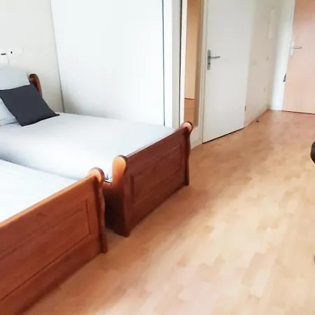 Rose De Mons - Services Senior Apartment La Brede